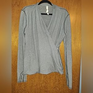 Sz 12 Lululemon Grey Stripe Wrap Long Sleeve Wrap Top